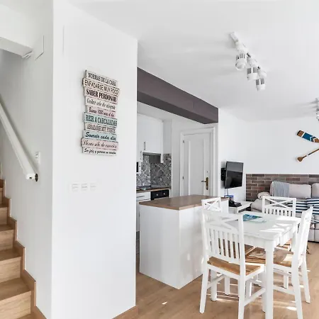 La Terraza De 木屋 里瓦德塞利亚